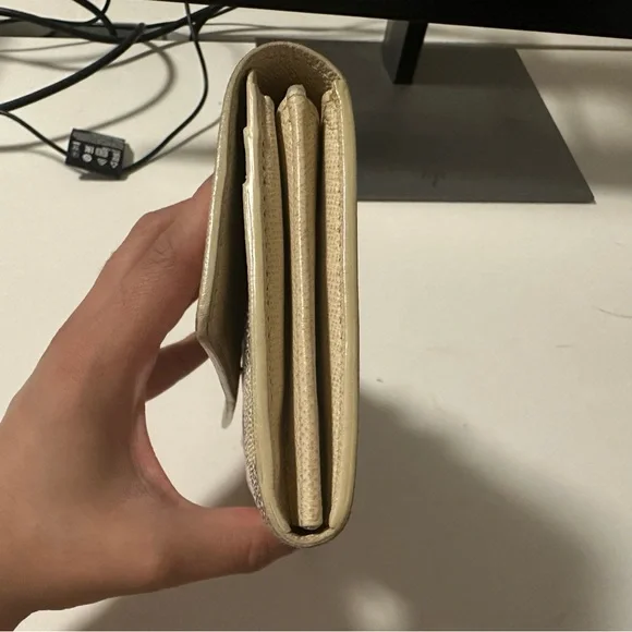 Louis Vuitton Azure Wallet - Picture 5 of 10